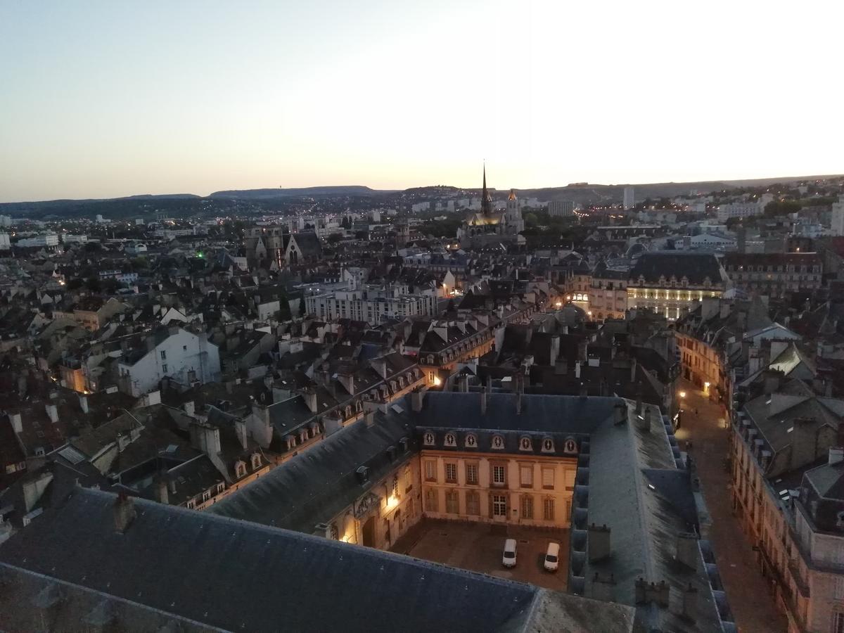 Appartement Le Bareuzai Dijon Exterior foto